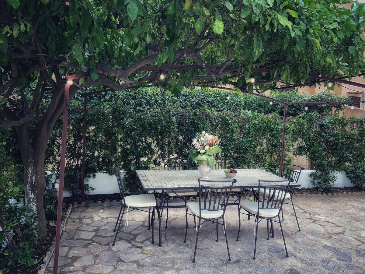 Villa Giuseppina Terracina Exterior photo