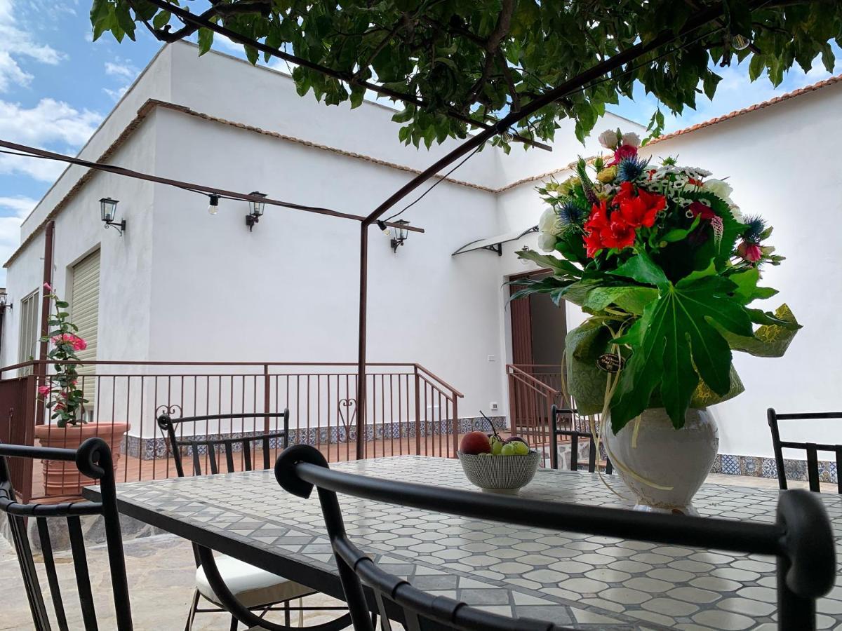 Villa Giuseppina Terracina Exterior photo